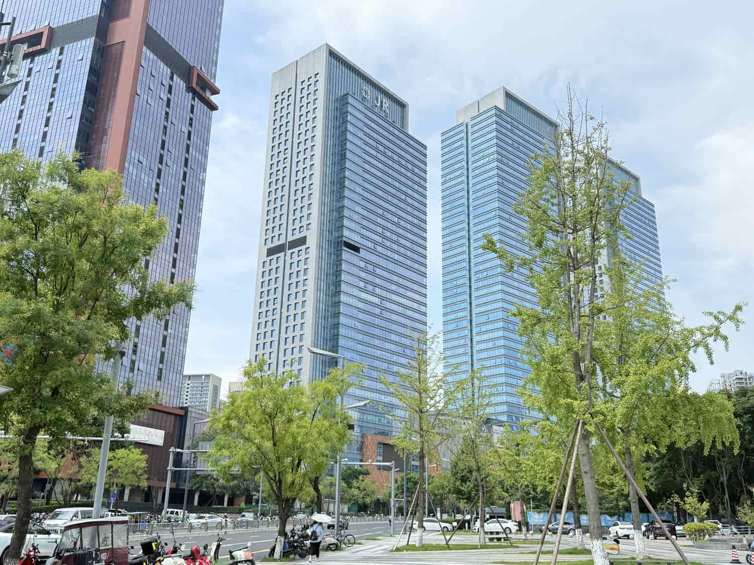 吉泰锦江大厦外观图